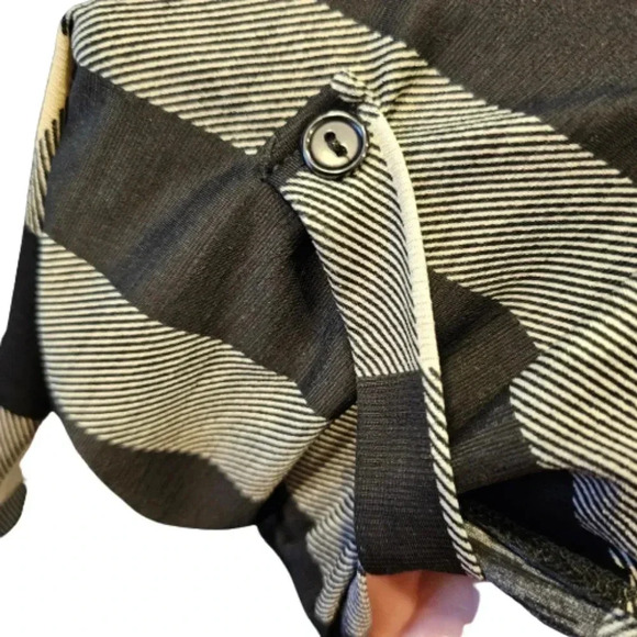 Otolemur Women's 3/4 Sleeve Casual Plaid Shirt Top - Picture 3 of 5